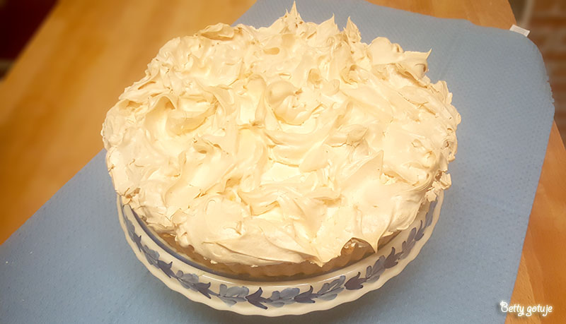 Lemon meringue pie 1